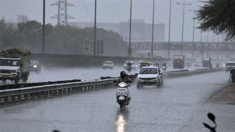 Weather Update Light Rain Expected In Delhi Today IMD Predicts