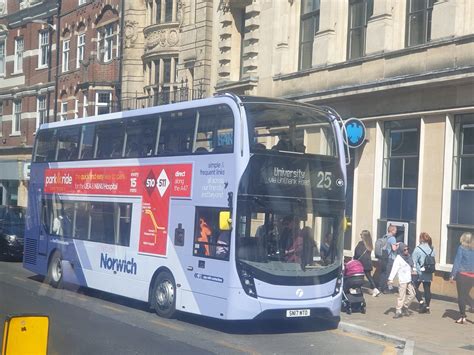 SN17 MTO Here We See Enviro 400 MMC 34421 SN17 MTO Seen On Flickr