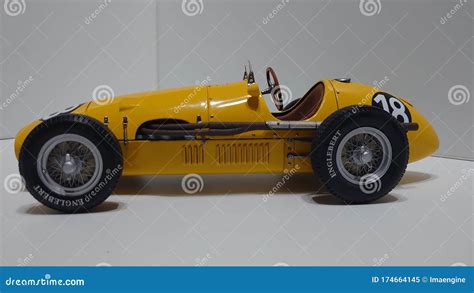 Exoto 1 18 Beispielhafter Motor Formla F2 Ferraris 500 Rennwagen