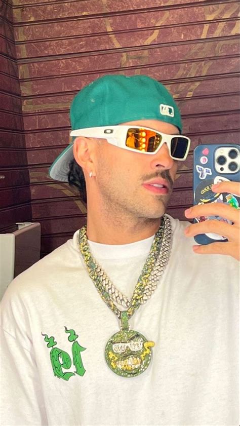 Feid Celebridades Bonitos Frases De Reggaeton Disfraces Para Chicas