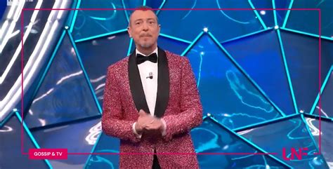 Ascolti Boom Per La Serata Duetti A Sanremo Amadeus Batte Se