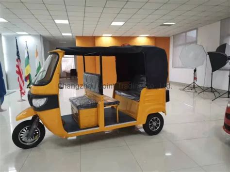 Tuk Tuk Bajaj Three Wheel Auto Electric Tricycle Vehicle V W