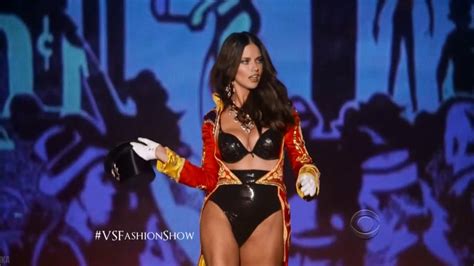Naked Adriana Lima In The Victoria S Secret Fashion Show
