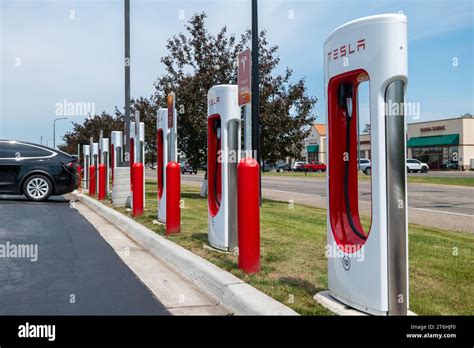 Car Recharging Stations Hi Res Stock Photography And Images Alamy