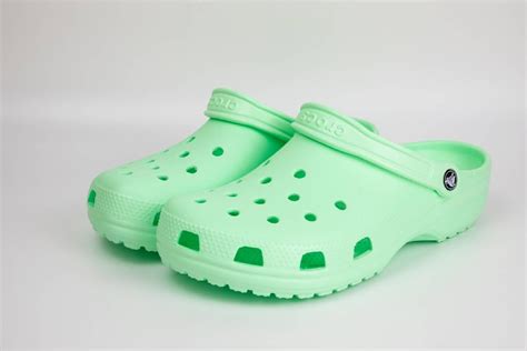 Los chollos del día en Amazon las Crocs con un gran descuento unas