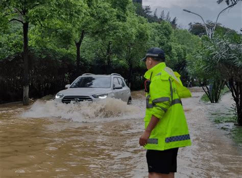 桂林突降暴雨：学校停课市区内涝，目前已解除橙色预警 广西 积水 严重