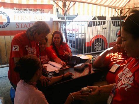 Pia Ph Red Cross First Aiders Ambulances On High Alert For Undas