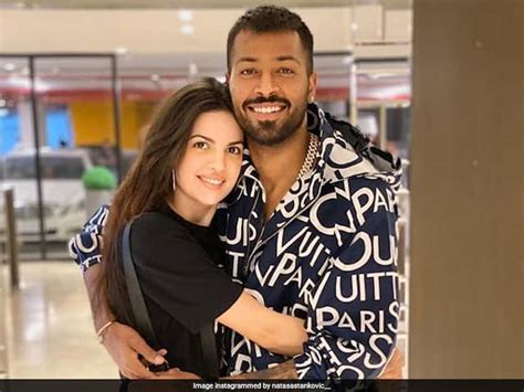 Hardik Pandya Announces Natasa Stankovic S Pregnancy Virat Kohli Leads Wishes Cricket News