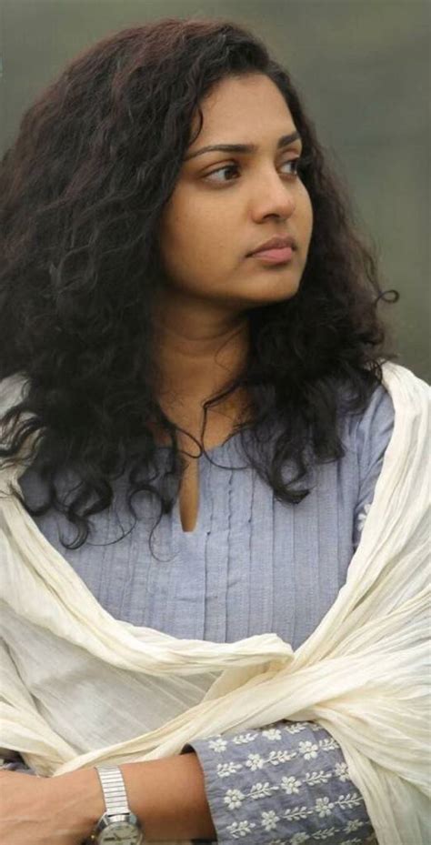 42 Stunning Photos Of Parvathy Thiruvothu Filmi Tamasha