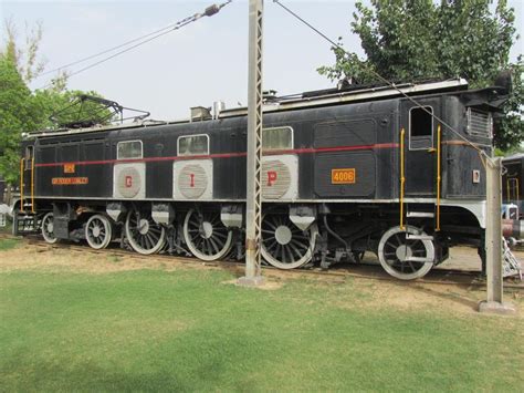 National Railway Museum - Delhi | Museum Contains Real Trains - Tripoto