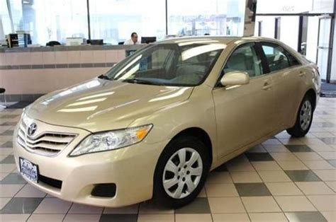 Purchase Used 2010 Toyota Camry Le Cloth Tan Gold Low Miles Sedan 4