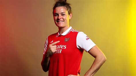 Who is Arsenal star Jen Beattie and does she have a partner? | The US Sun