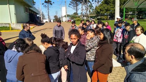 Projeto de Extensão recebe estudantes da rede municipal para atividades