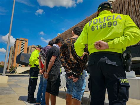 Duro Golpe Al Microtr Fico En El Centro De Bogot Desmantelan Banda