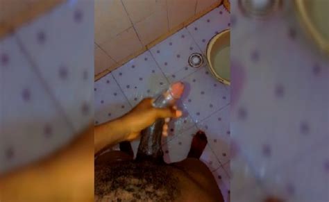 Unizik Boy Post Nude Video In WhatsApp Group NaijaTape