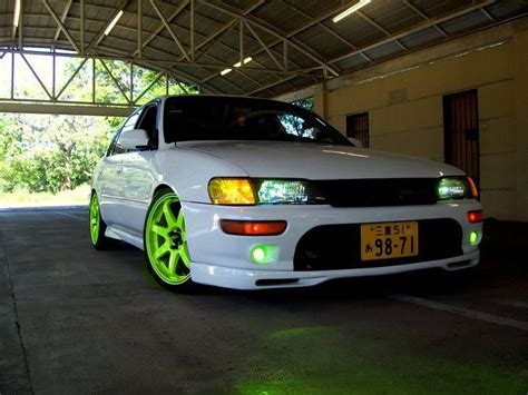 Toyota Cars: Toyota Corolla AE100