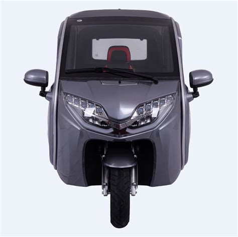 Aera Q Hot Selling Three Wheel Motorcycle Closed Cargo Gasoline