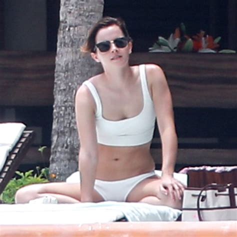 Sexy Hot Emma Watson Bikini Pics