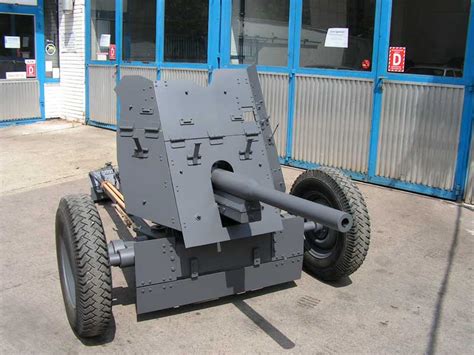 US 37mm Anti Tank Gun And German Pak36 Anti Tank Gun Reproduction