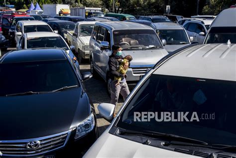 Macet Parah Penyekatan Di Gerbang Tol Pasteur Republika Online