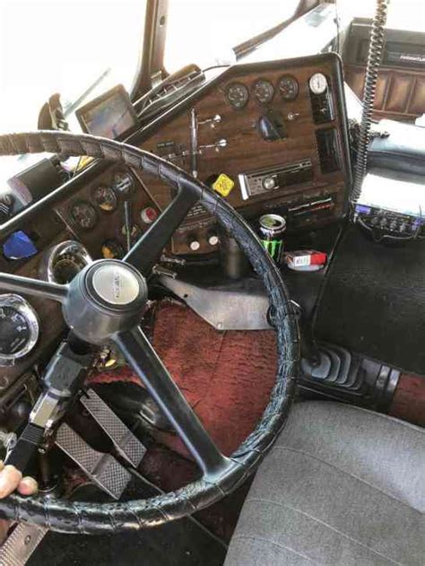 Freightliner Cab Over 1987 Sleeper Semi Trucks