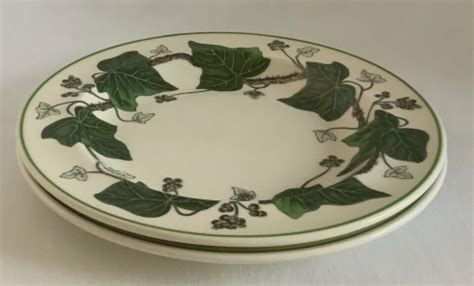 Wedgwood Of Etruria Barlaston Napoleon Ivy Bread Plates Made