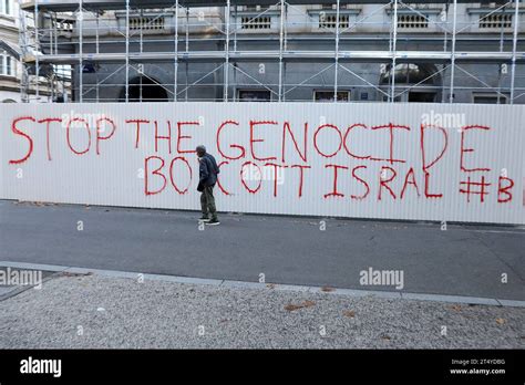 Zagreb Croacia De Noviembre De Un Gran Graffiti Detener El