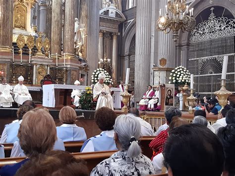 Video Desde Puebla Encabeza Arzobispo Celebraci N De Corpus Christi