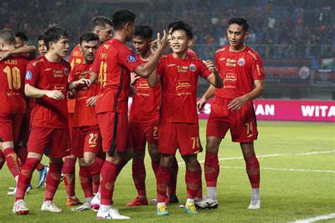 REVIEW PERSIJA VS PERSIKABO 1973 HASIL YANG FANTASTIS MENANG 4 0