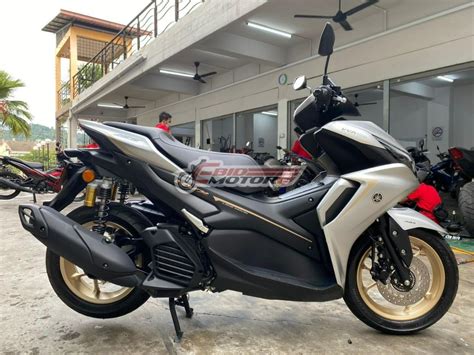 Yamaha NVX V2 ABS 2022 LIKE NEW 3 743KM ONLY NVX155 NMAX 155