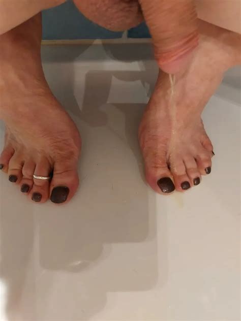 Foot Pee 6 Nude Pics XHamster