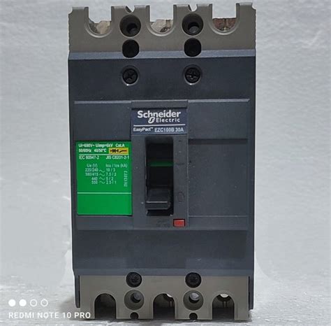 Jual Schneider MCCB 3P 30A EASYPACT BREAKER EZC100B3030 Di Lapak Lapak