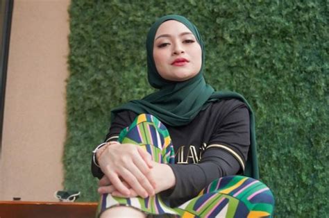 Resmi Bercerai Dengan Sule Nathalie Holscher Ngaku Nyaris Lepas Hijab