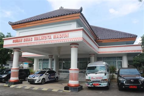 Usai Salat Id Wali Kota Madiun Maidi Gelar Open House Di Rumah Dinas