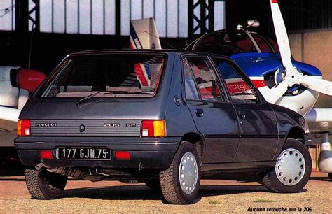 Un Essai De La Peugeot 205 SR En 1988