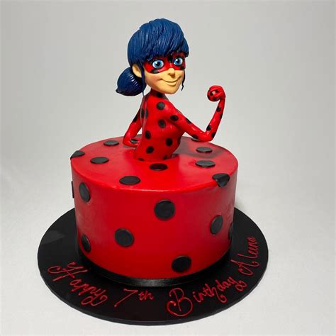 Total 85 Imagen Pastel Miraculous Ladybug Viaterramx