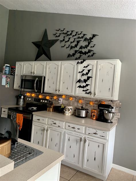 Spooky Kitchen Halloween Kitchen Decor Casa Halloween Spooky Home