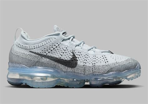 Nike Vapormax 2023 Flyknit Grey Black DV1678-004 | SneakerNews.com