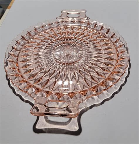 Windsor Diamond Jeanette Pink Depression Glass Two Handled Serving