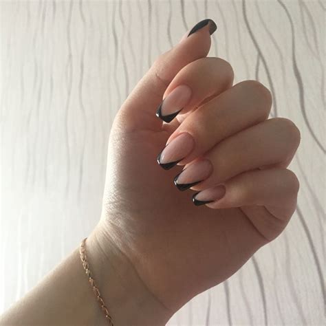 Маникюр френч | Nails, Thumb, Beauty