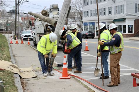 Eversource Ma On Twitter Today Our Team Was Working On Sandwich St