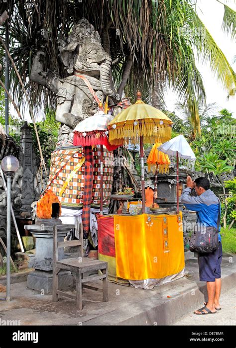 Ganesha statue bali hi-res stock photography and images - Alamy