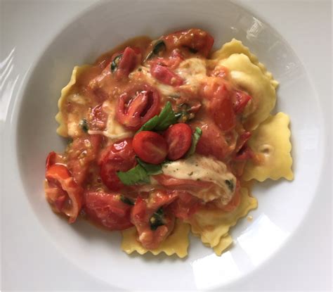 Tortellini Mit Tomate Mozzarella Foodxxlovers