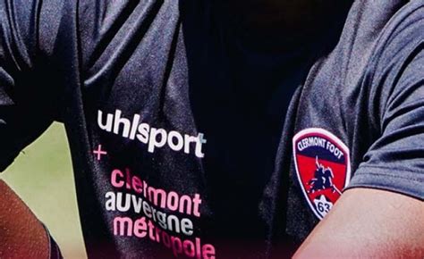 Mercato Clermont Le Club Va Enregistrer Une Nouvelle Recrue Lors De