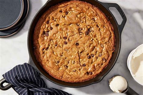 Chocolate Chip Skillet Cookie Recipe King Arthur Baking