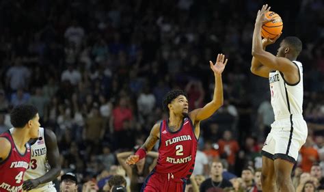 San Diego State Beats Fau At Buzzer To Reach Ncaa Tournament Final