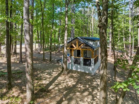 Tiny Timbers Cabin Rentals In Broken Bow Ok Moonlit Mountain