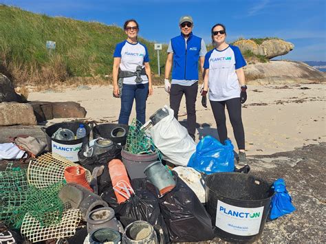 Voluntarios De Afundaci N Retiran Kilos De Basura Marina En El