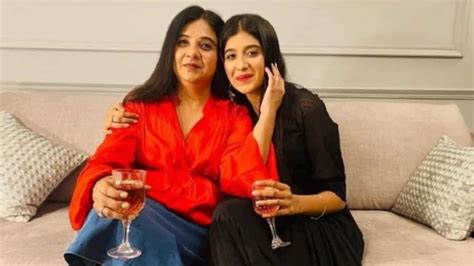 Bigg Boss Vj Andy Calls Nimrit Kaur Ahluwalia Bhalu Her Mom