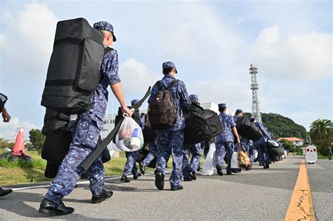 海上自衛隊 第21航空群 On Twitter 【🏝️館山基地へようこそ ️🚁】 令和4年春入隊の 新入隊員 が教育隊を修業し、館山航空基地に配属されました 期待と不安を抱えた初任海士